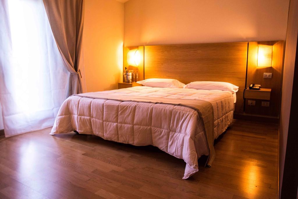 Campolungo Country House Corte Del Sole חדר תמונה