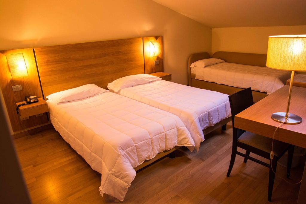 Campolungo Country House Corte Del Sole חדר תמונה